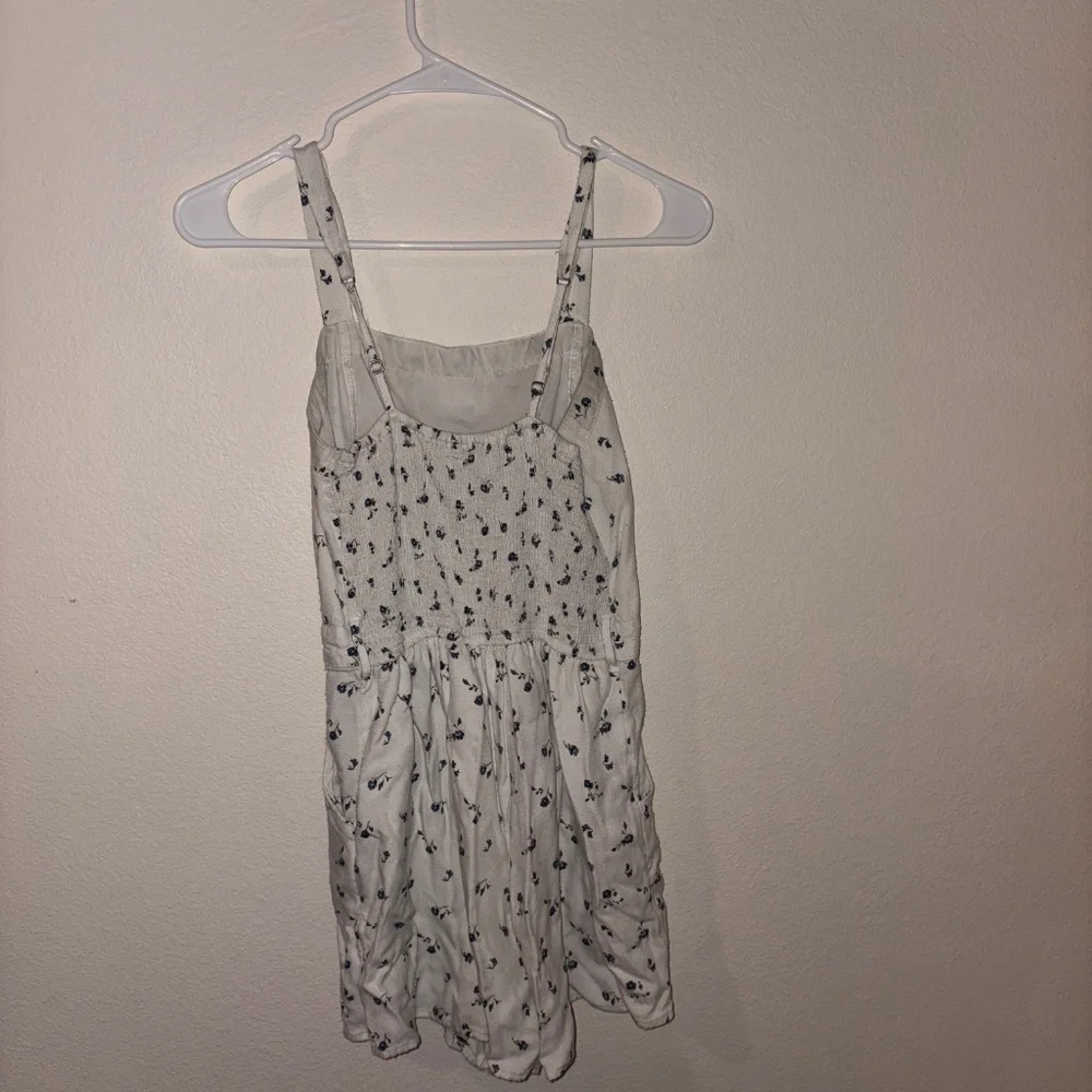 Floral Hollister romper - Picture 2 of 3